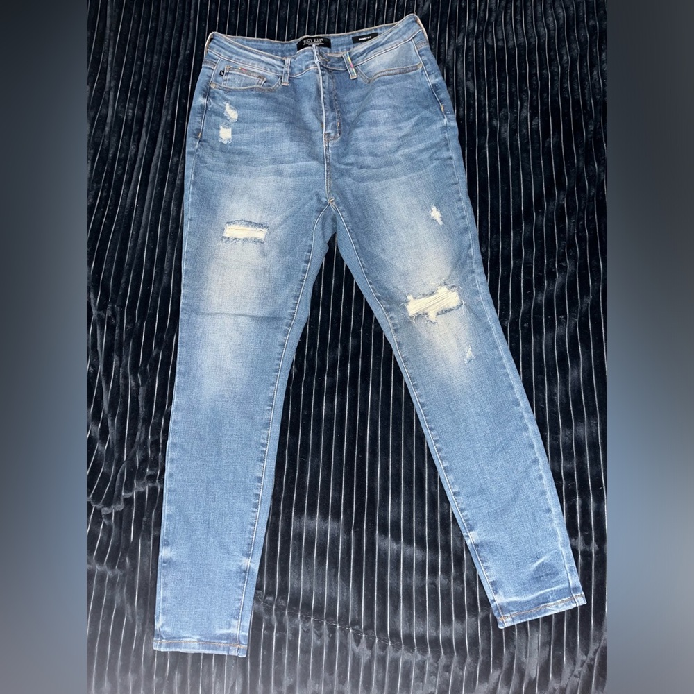 NWOT Judy Blue Skinny Fit Distressed medium wash Jeans rainbow accent, 13 13/31